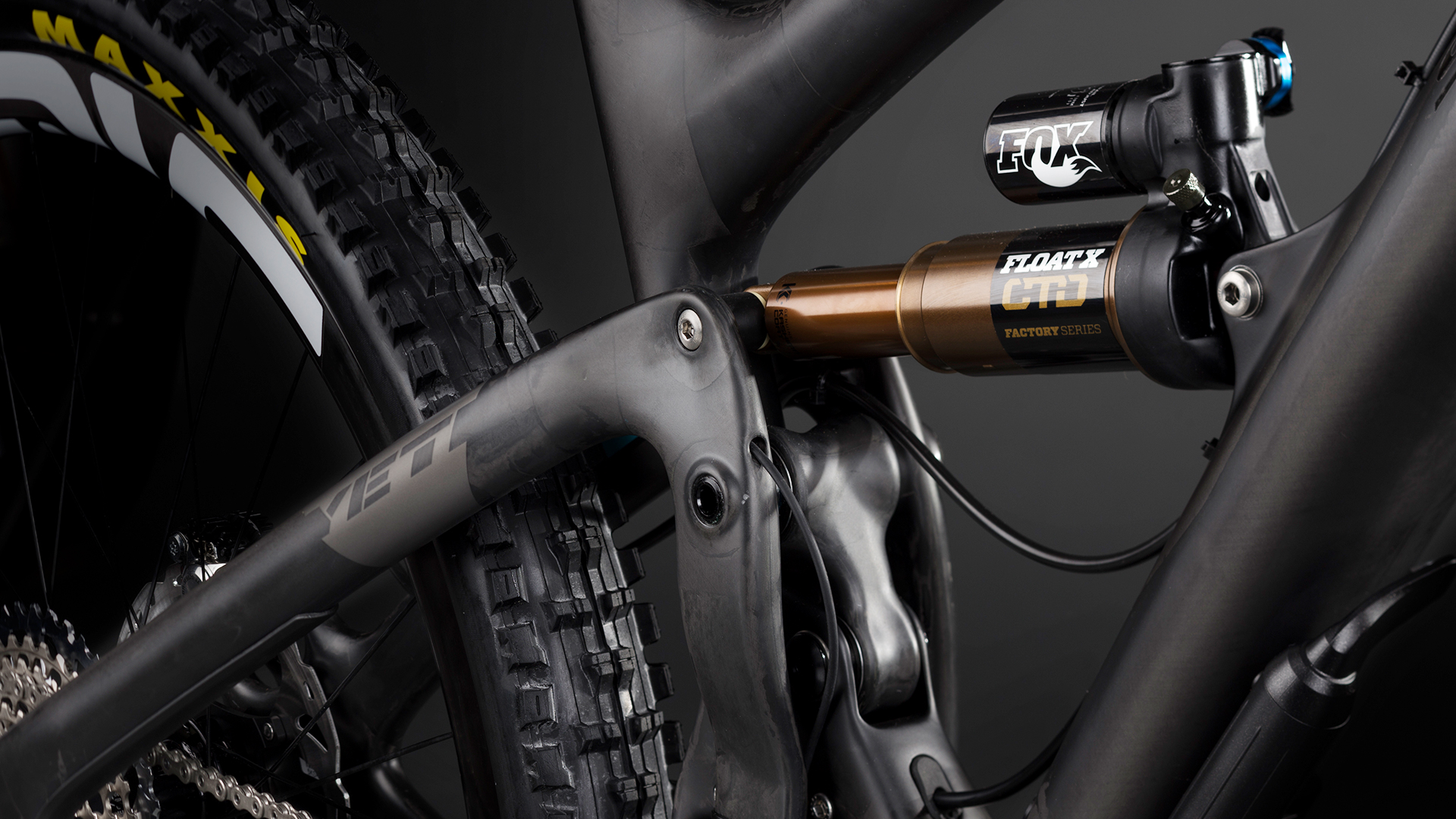 Yeti Cycles SB6c custom for Jenson USA