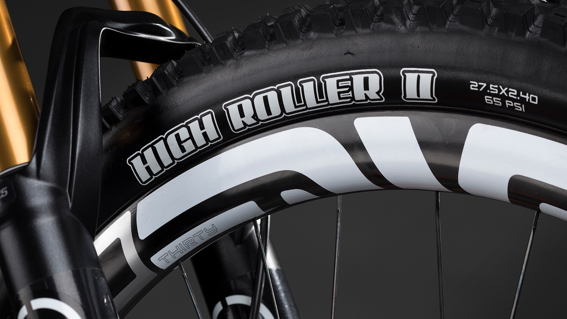 Yeti Cycles SB6c custom for Jenson USA